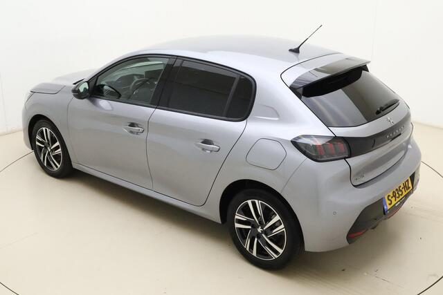 Peugeot 208 1.2T Allure Pack 100pk | Navigatie | Adaptive Cruise Control | Stoelverwarming | Climate Control | Achteruitrijcamera | LED koplampen | 3D Cockpit | 16'' Lichtmetalen velgen | Apple Carplay & Android Auto