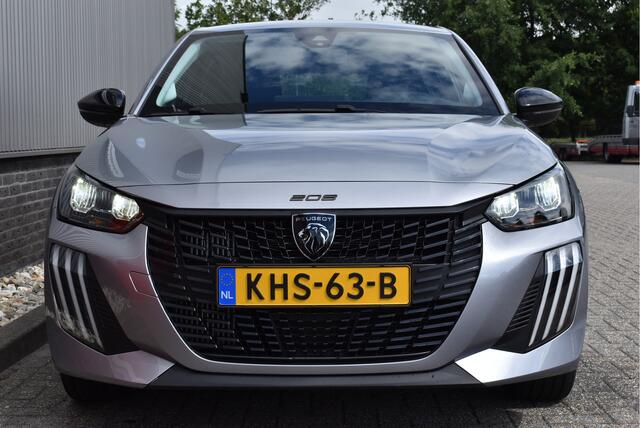 Peugeot 208 1.2 PureTech 100pk Style Cruise, Carplay, PDC, DAB, Navi