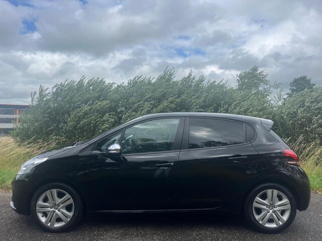 Peugeot 208 1.2 PureTech Signature