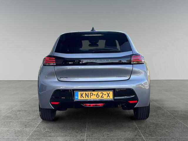 Peugeot 208 1.2 Hybrid 110 e-DCS6 Allure | CAMERA | NAVI | CARPLAY | DODEHOEKDETECT. | HALF/LEDER |