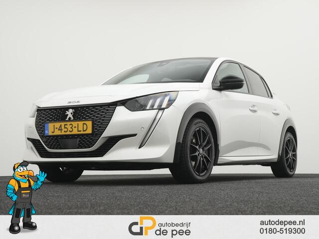 Peugeot 208 1.2 PureTech GT-Line GARANTIE/AUTOMAAT/CARPLAY/PAN.DAK/DAB+/PDC V+A/CAMERA/TREKHAAK/LICHTMETAAL rijklaarprijs!