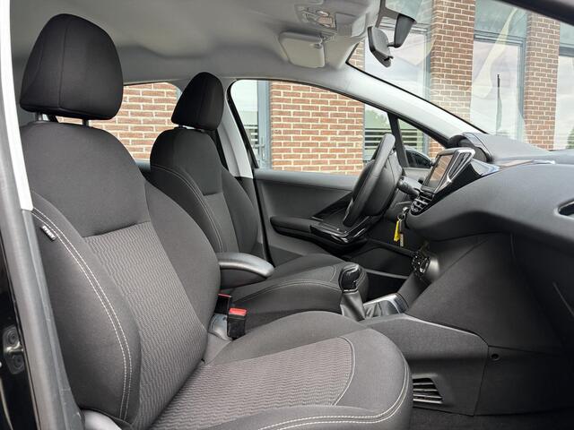 Peugeot 208 1.2 PureTech Blue Lion Navi|Carplay|Cruise|Trekhaak|PDC|Airco|N.A.P|APK tot 03-2027