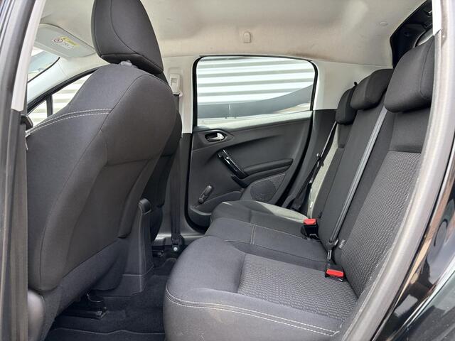 Peugeot 208 1.2 PureTech Blue Lion Navi|Carplay|Cruise|Trekhaak|PDC|Airco|N.A.P|APK tot 03-2027