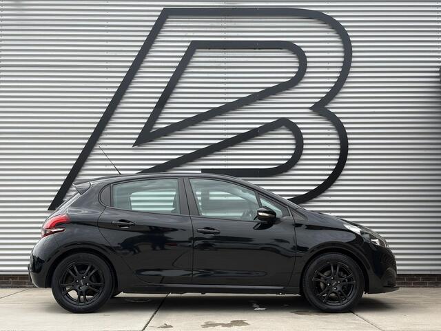 Peugeot 208 1.2 PureTech Blue Lion Navi|Carplay|Cruise|Trekhaak|PDC|Airco|N.A.P|APK tot 03-2027