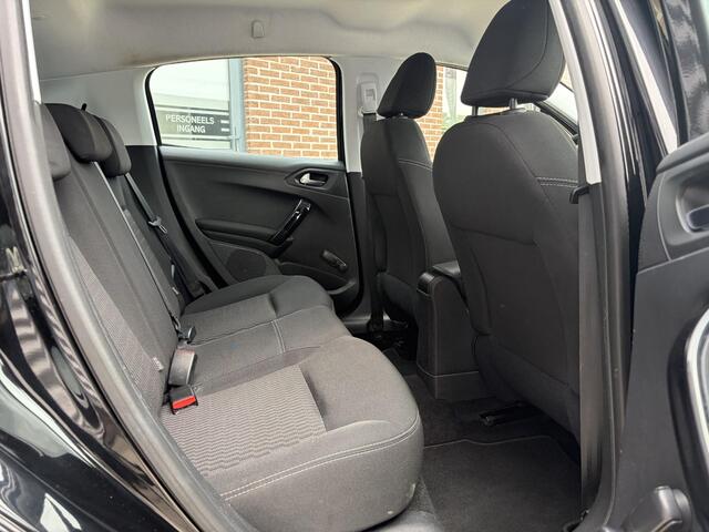 Peugeot 208 1.2 PureTech Blue Lion Navi|Carplay|Cruise|Trekhaak|PDC|Airco|N.A.P|APK tot 03-2027