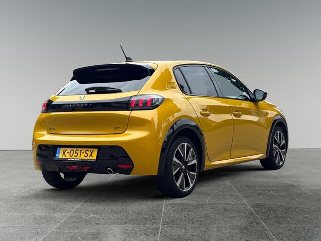 Peugeot 208 GT 1.2 Turbo 100pk | PANODAK | DODEHOEKBEW. | KEYLESS ENTRY | NAVI | CAMERA | DRAADLOZE TELEFOONLADER | DAB+ | CLIMA | CRUISE CONTROL