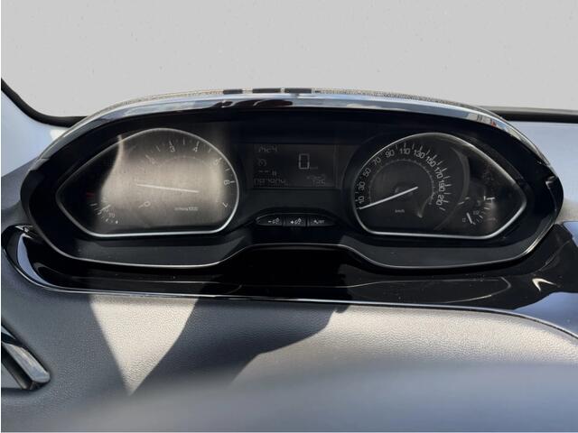 Peugeot 208 1.2 PureTech Like | Airco | Cruise control | Bluetooth | Isofix