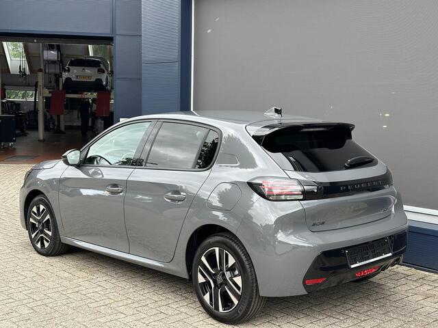 Peugeot 208 1.2 Hybrid 110 PK Allure | Hybride Automaat | Navigatie via Telefoon | Climate Control | Cruise Control | Parkeersensoren V+A | LED Verlichting | Draadloze Apple Carplay / Android Auto | 16" Lichtmetalen Velgen |