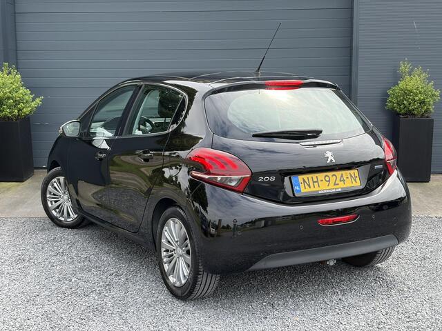 Peugeot 208 1.2 PureTech Allure 2e Eigenaar,110pk,Dealer Onderhouden,Pano,Carplay,Camera,Clima,Cruise,5 Deurs,Halfleder,Pdc,N.A.P,Lm velgen,Apk tot 05-2027