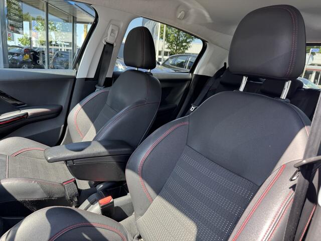 Peugeot 208 1.2 PureTech GT-line | Camera | Carplay | Navigatie