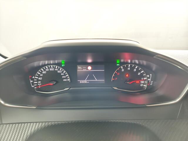 Peugeot 208 1.2 PureTech Active Pack | Parkeersensor | Navigatie | Climate Control | Lichtmetaal | AppleCarplay |