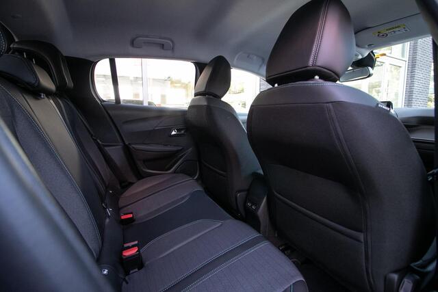 Peugeot 208 1.2 PureTech Automaat Allure | Apple CarPlay / Android auto | Cam | Keyless | Stoelverw.