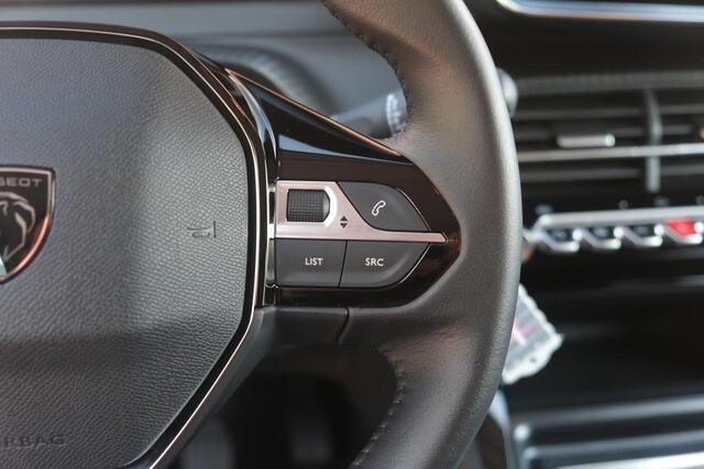 Peugeot 208 1.2 PureTech 100pk Allure | Private Lease vanaf ¤ 349,- p.m.