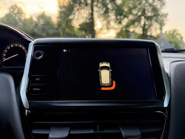 Peugeot 208 1.2 PureTech Blue Lion Trekhaak/Acarplay/Navi/APK