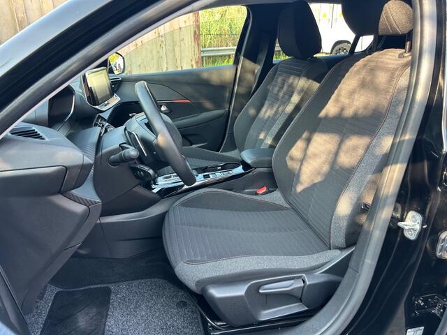 Peugeot 208 208-1.2 AUTOMAAT PURETECH ACTIVE PACK NAVI LMV