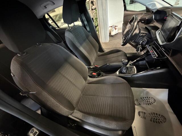 Peugeot 208 1.2 PT*Carplay*Camera*led*Navi