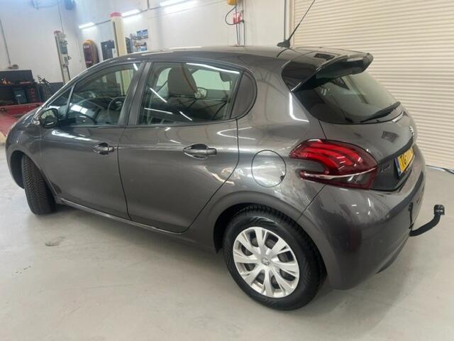 Peugeot 208 1.2 PURET. BLUE LION, Airco, Media systeem, PDC, Trekhaak
