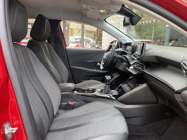Peugeot 208 1.2 PureTech Allure 3D Led Distri VV