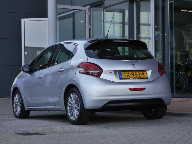 Peugeot 208 1.2 PureTech Allure 110 PK | Automaat | Climate Control | Navigatie | Cruise Control | Licht Metalen Velgen | Apple carplay/Android auto | AUX | USB | Dealer onderhouden