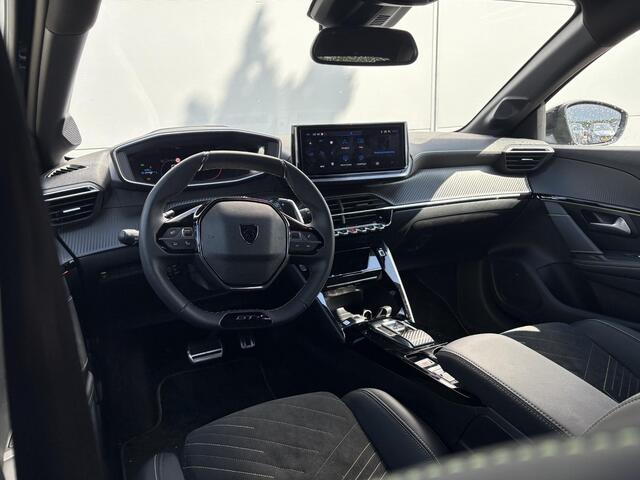Peugeot 208 1.2 Hybrid 145 e-DCS6 GT | Elektrisch verstelbare stoelen | Stoelverwarming/Massagestoelen | Camera | Adaptieve Cruise Control | Apple Carplay/Android Auto