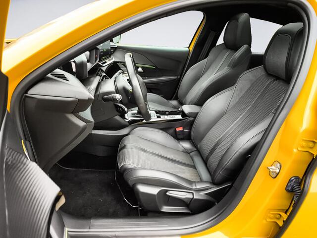 Peugeot 208 1.2 PureTech GT-Line 1e-Eig. & Dealer-Onderh. BOVAG-Garantie. NL-Auto.