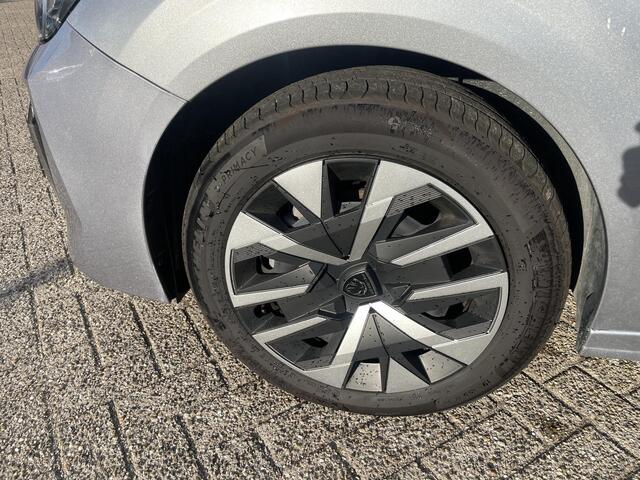 Peugeot 208 1.2 PureTech 100 Style