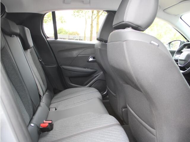 Peugeot 208 1.2 Hybrid 110 e-DCS6 Allure | Navi / Camera / Climate