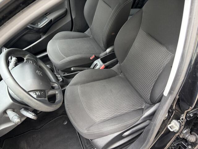Peugeot 208 1.2 PureTech Active / NAVI / CRUISE / AIRCO
