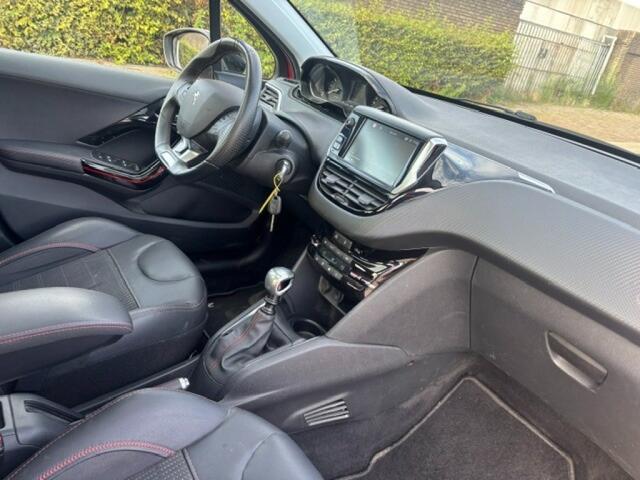 Peugeot 208 1.2 PURETECH GT-LINE