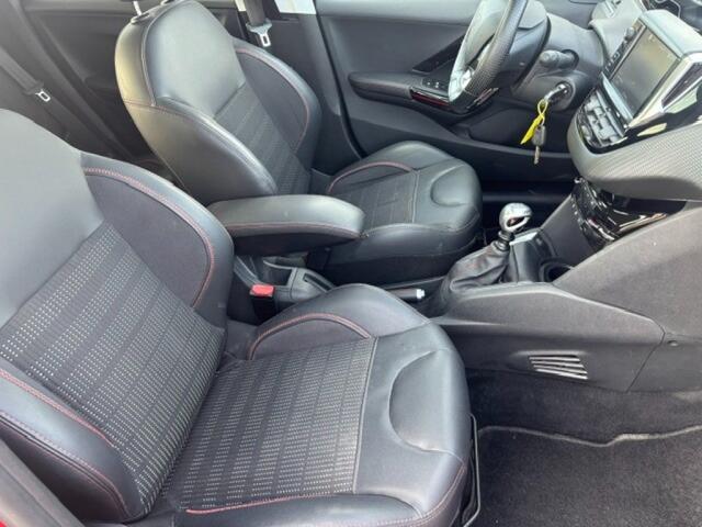 Peugeot 208 1.2 PURETECH GT-LINE
