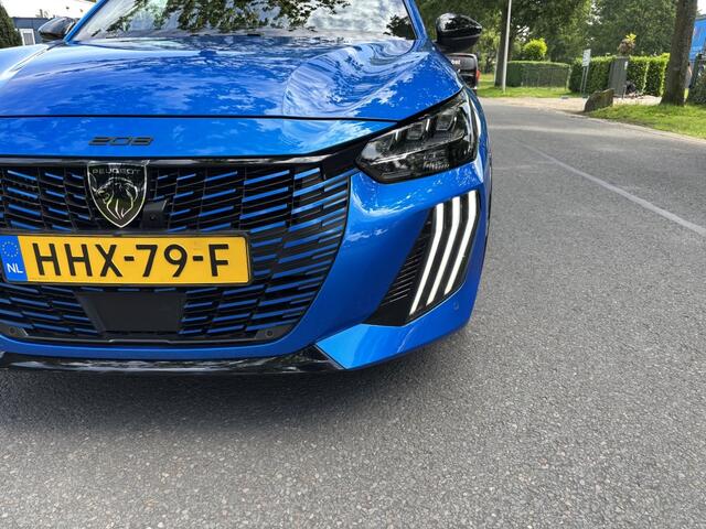 Peugeot 208 1.2 Hybrid 145 GT Automaat