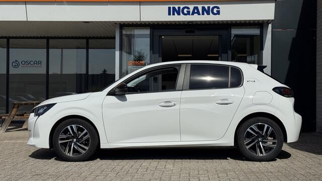 Peugeot 208 1.2 PT 75 Style | AppleCarplay | Cruise