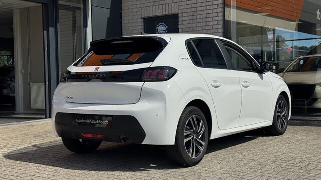 Peugeot 208 1.2 PT 75 Style | AppleCarplay | Cruise