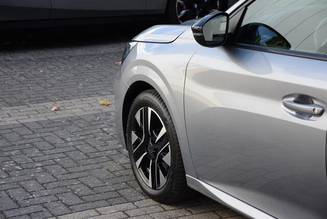 Peugeot 208 1.2 PureTech 100 Allure | cruise control | electronic climate controle | Parkeersensoren |