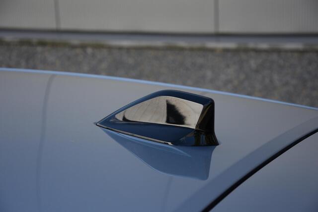 Peugeot 208 1.2 PureTech 100 Allure | cruise control | electronic climate controle | Parkeersensoren |