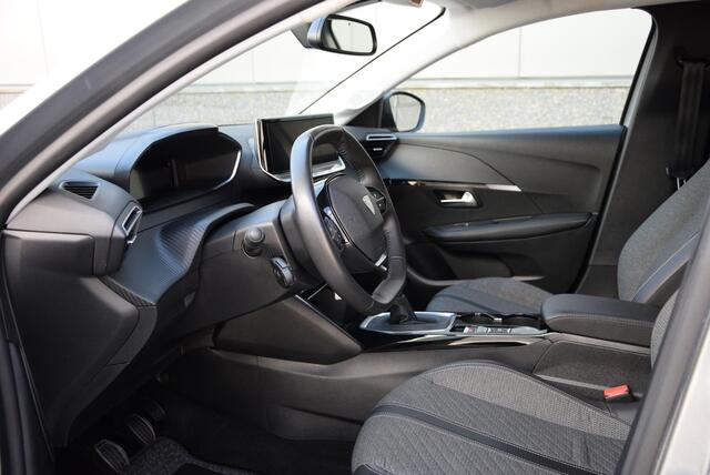 Peugeot 208 1.2 PureTech 100 Allure | cruise control | electronic climate controle | Parkeersensoren |
