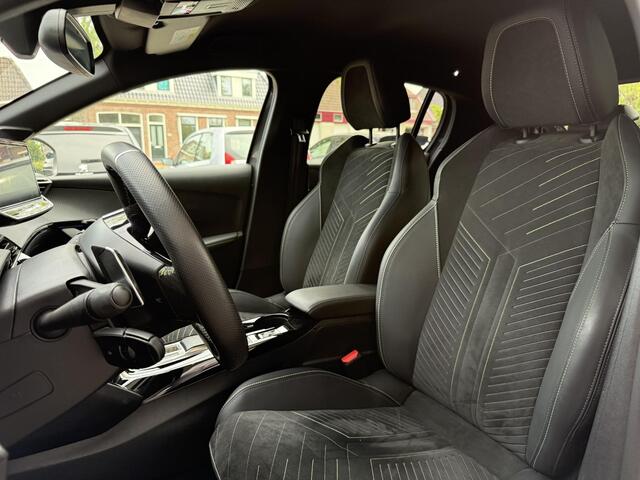 Peugeot 208 1.2 Hybrid 145 e-DCS6 GT | Alcantara | Stoelverwarming + massage | Achteruitrijcamera | Cruise | Apple Carplay/Android