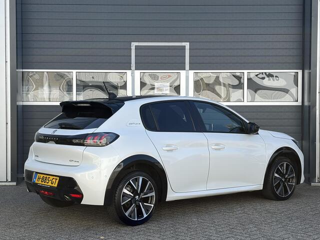 Peugeot 208 1.2 PureTech GT Line | Pano | Keyless | Cruise | Camera | Stoel verwarming |