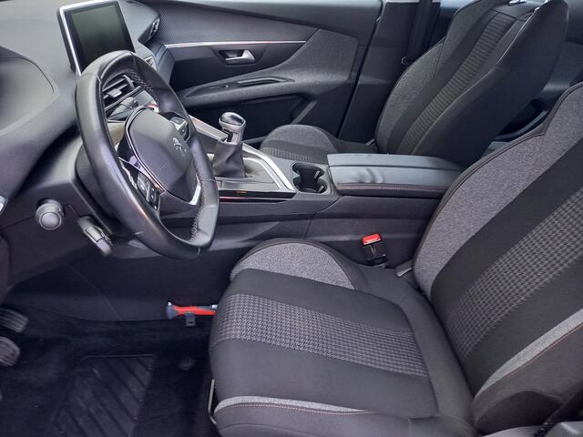 Peugeot 3008 1.2 PureTech Active Leuke gezinsauto!!