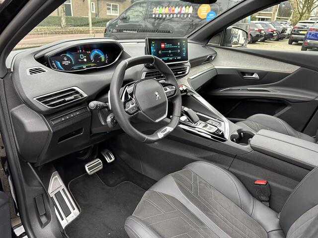 Peugeot 3008 1.6 HYbrid4 300 GT Pack Business 12-2022 ! | Meest Complete Uitvoering ! | 4-Wielaandrijving | Plug-In Hybride | Panoramisch Schuif-/Kanteldak | FOCAL Premium Audio | Night Vision | Stoelverwarming | Keyless Pakket | 360 Graden Camera | Dode Hoek Detectie