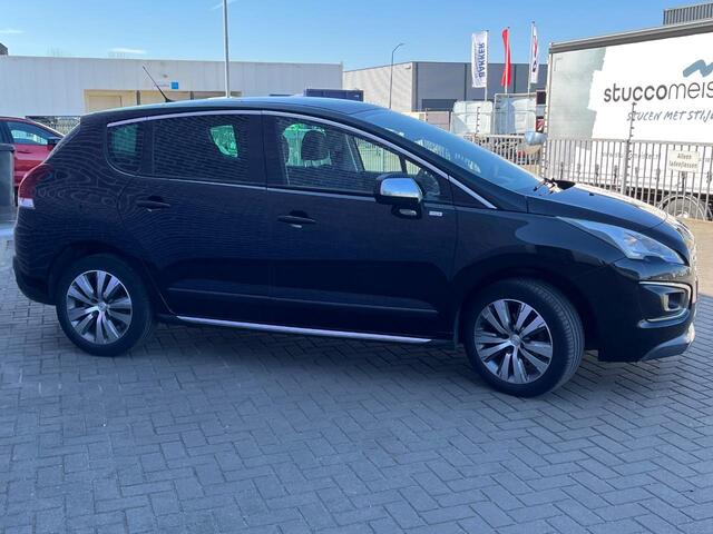 Peugeot 3008 1.2 PureTech Style | Trekhaak | Panoramadak | Climate Control | Cruise Control | Navigatie | Achteruitrijcamera