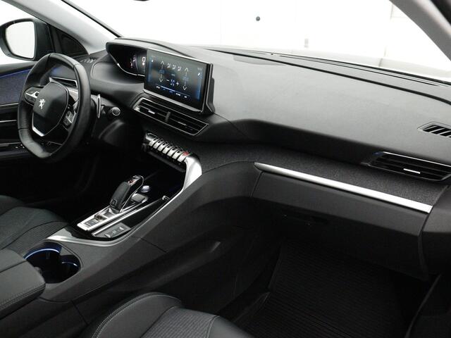 Peugeot 3008 130 PK automaat Allure | Rijklaar | Navigatie | Camera achter |