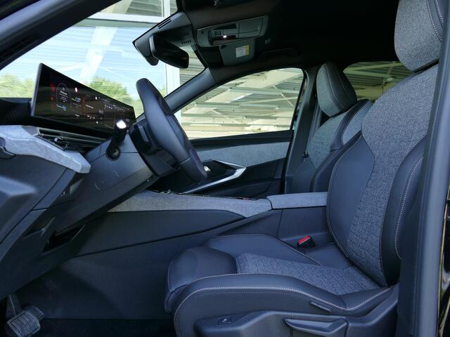 Peugeot 3008 1.2 plug-in Hybrid 195 Allure | VOORRAAD | 360 Vision & Drive Assist Pack | Afneembare trekhaak | Seat Pack | Full Option