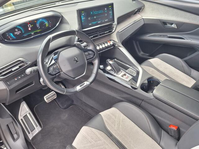 Peugeot 3008 1.6 HYbrid 225 GT Automaat | Navigatie | Camera | Climate Control | Sensoren
