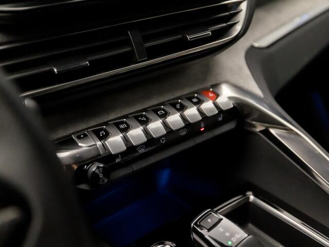Peugeot 3008 1.6 HYbrid 225 GT (APPLE CARPLAY, GROOT NAVI, 360 CAMERA, MEMORY SEATS, FOCAL AUDIO, STOELVERWARMING, ADAPTIVE CRUISE, GETINT GLAS, NIEUWSTAAT)
