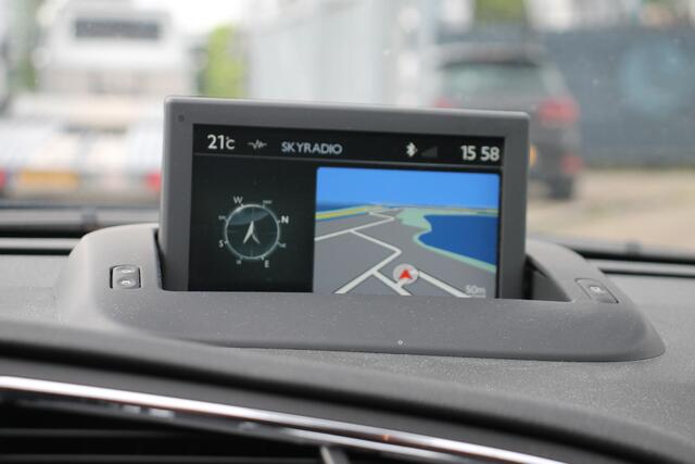 Peugeot 3008 1.2 PureTech Blue Lease Executive ? Trekhaak ? AC ? BT ?