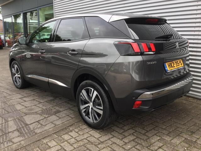 Peugeot 3008 1.2 PureTech Allure | LED | Camera | Navi |