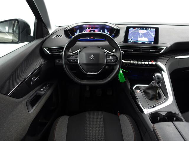 Peugeot 3008 1.2 PureTech Blue Lease Executive- NAP 48dkm, Carplay, Android Auto, Two Tone, Virtual Cockpit, Carbon