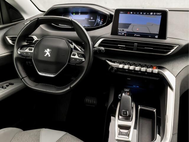 Peugeot 3008 1.2 PureTech Crossway Automaat (APPLE CARPLAY, GROOT NAVI, LEDER, ADAPTIVE CRUISE, 360 CAMERA, KEYLESS, SPORTSTOELEN, ELEK ACHTERKLEP, GETINT GLAS, NIEUWE APK, NIEUWSTAAT)