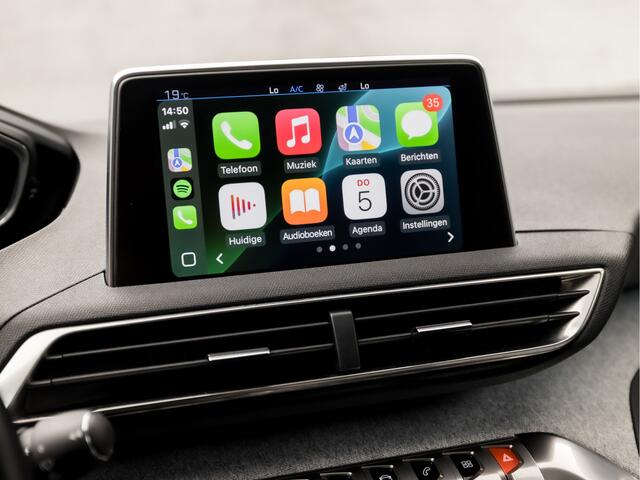 Peugeot 3008 1.2 PureTech Crossway Automaat (APPLE CARPLAY, GROOT NAVI, LEDER, ADAPTIVE CRUISE, 360 CAMERA, KEYLESS, SPORTSTOELEN, ELEK ACHTERKLEP, GETINT GLAS, NIEUWE APK, NIEUWSTAAT)